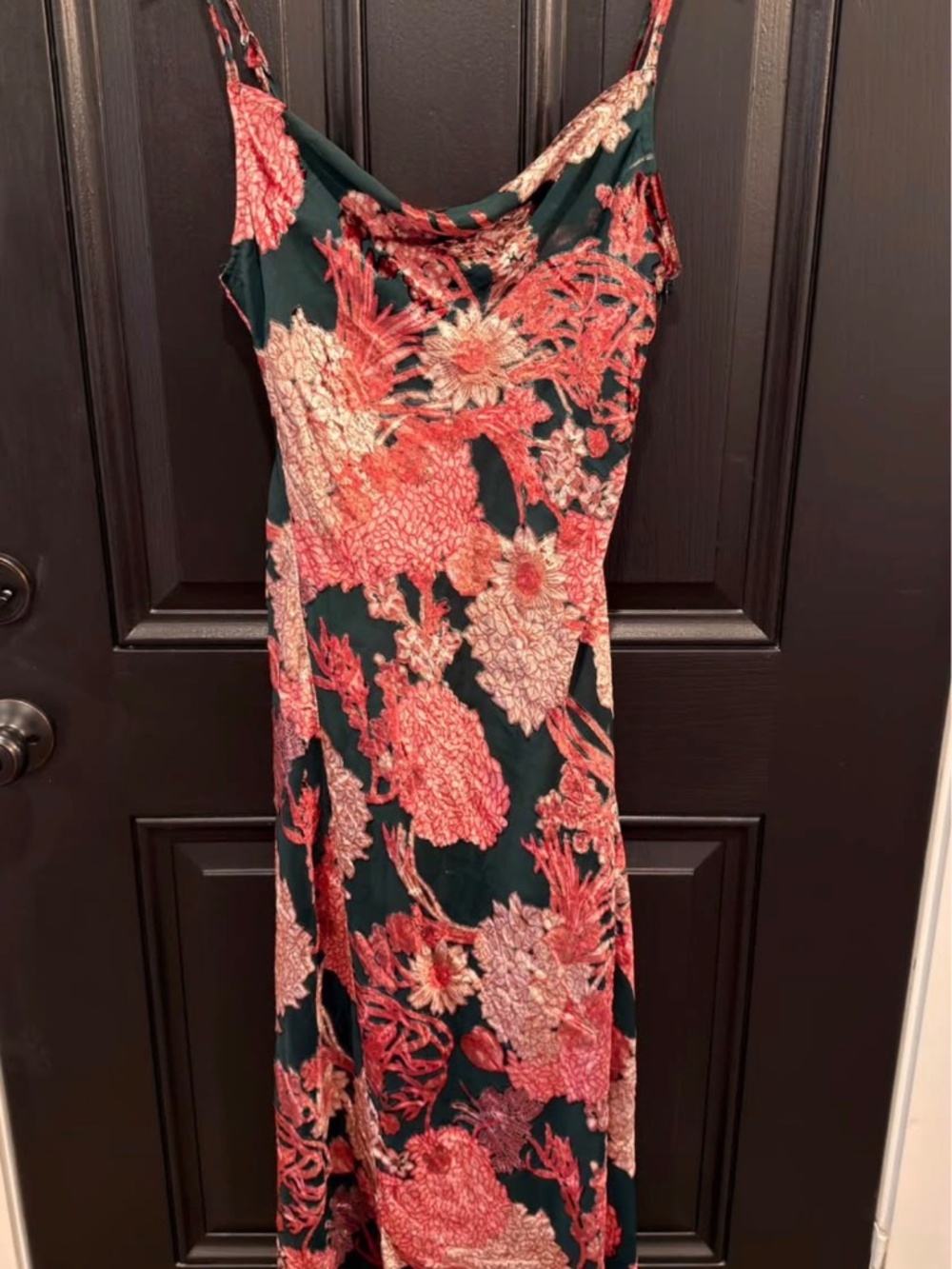 Dress - Picture 7 of 8